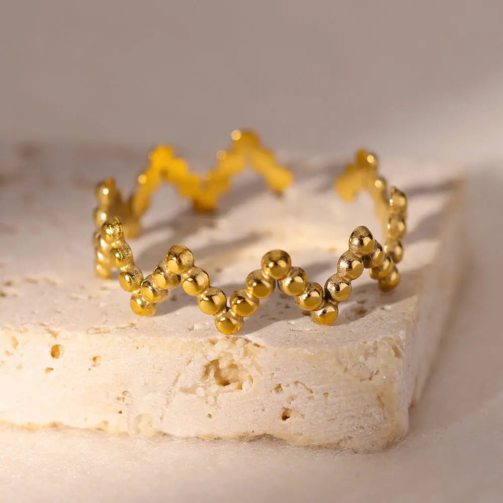 Venus Charm Rings – Romantic rings with a feminine touch.