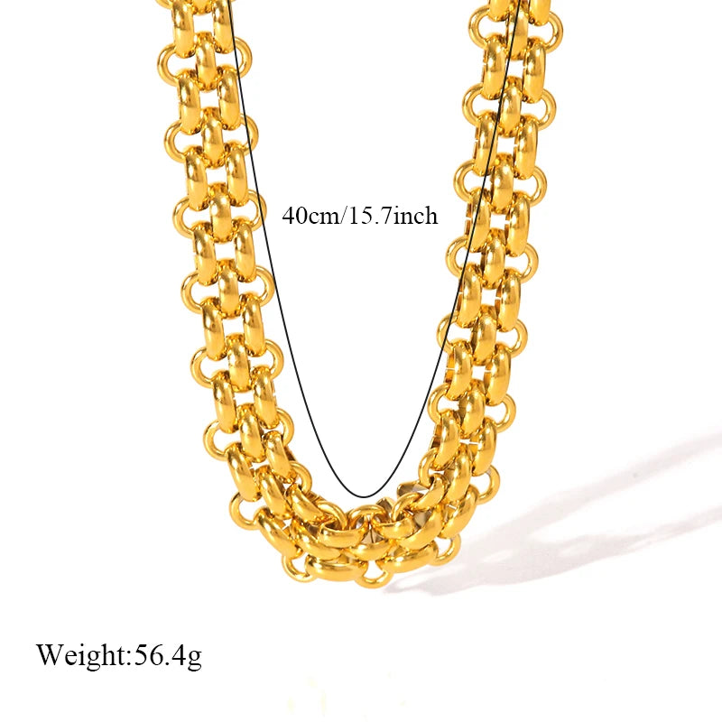 Ayla Layered Necklace – A layered necklace with mixed textures.