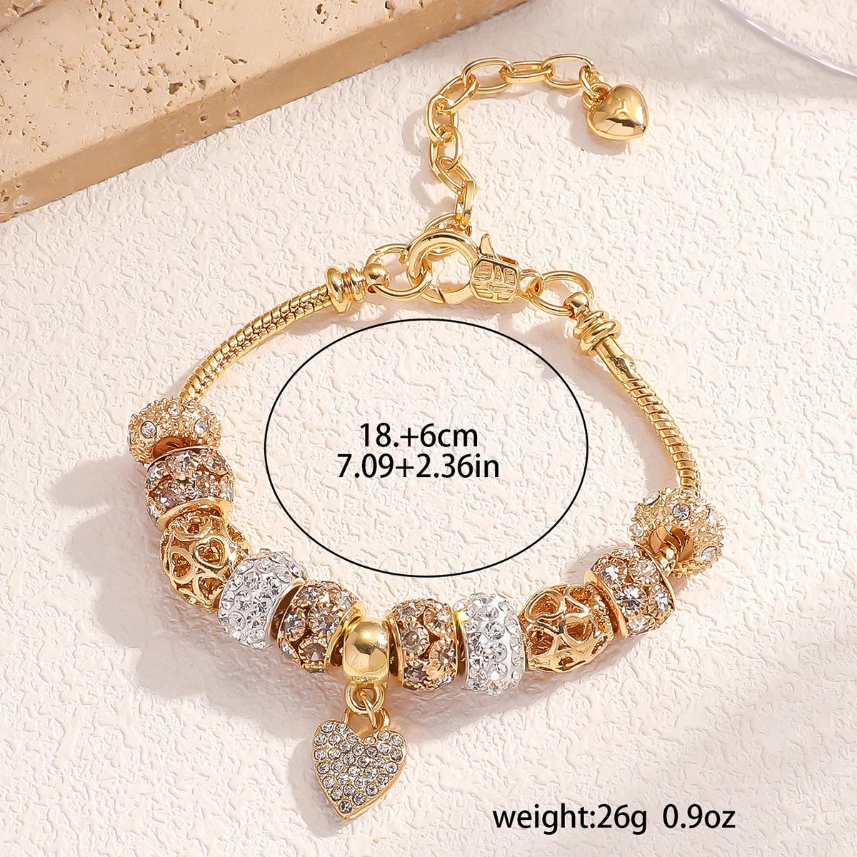 Solana Chain Bracelet – A delicate chain bracelet with a sun-kissed shine.