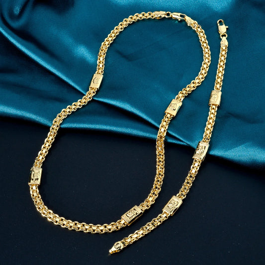 Seraphina Pendant – A delicate chain necklace with a graceful pendant.