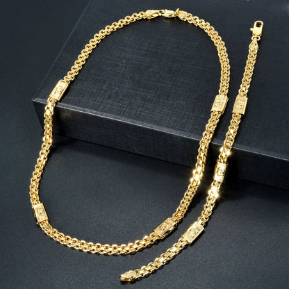 Seraphina Pendant – A delicate chain necklace with a graceful pendant.