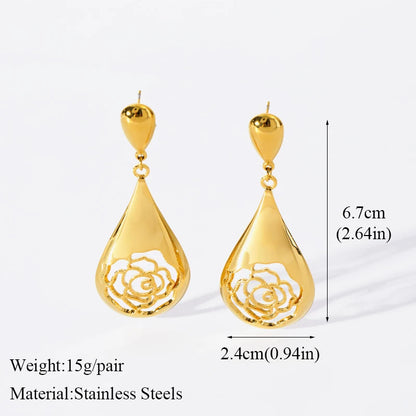 Luna Drops – Elegant drop earrings with a golden glow.